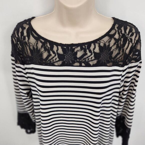 Chico's Pullover Blouse Size 1(M) Black & White Stripe Lace Accents - Picture 5 of 10